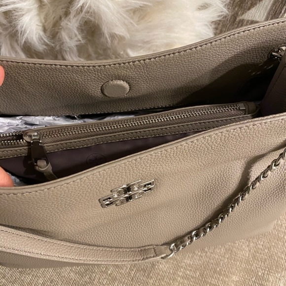 ▫️NEW▫️ Tory Burch Britten Triple Compartment Tote - Picture 3 of 5